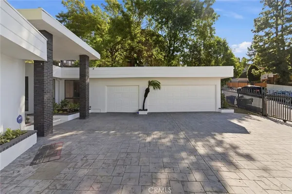 $16,500 | 3329 Dona Rosa Drive, Studio City, CA 91604