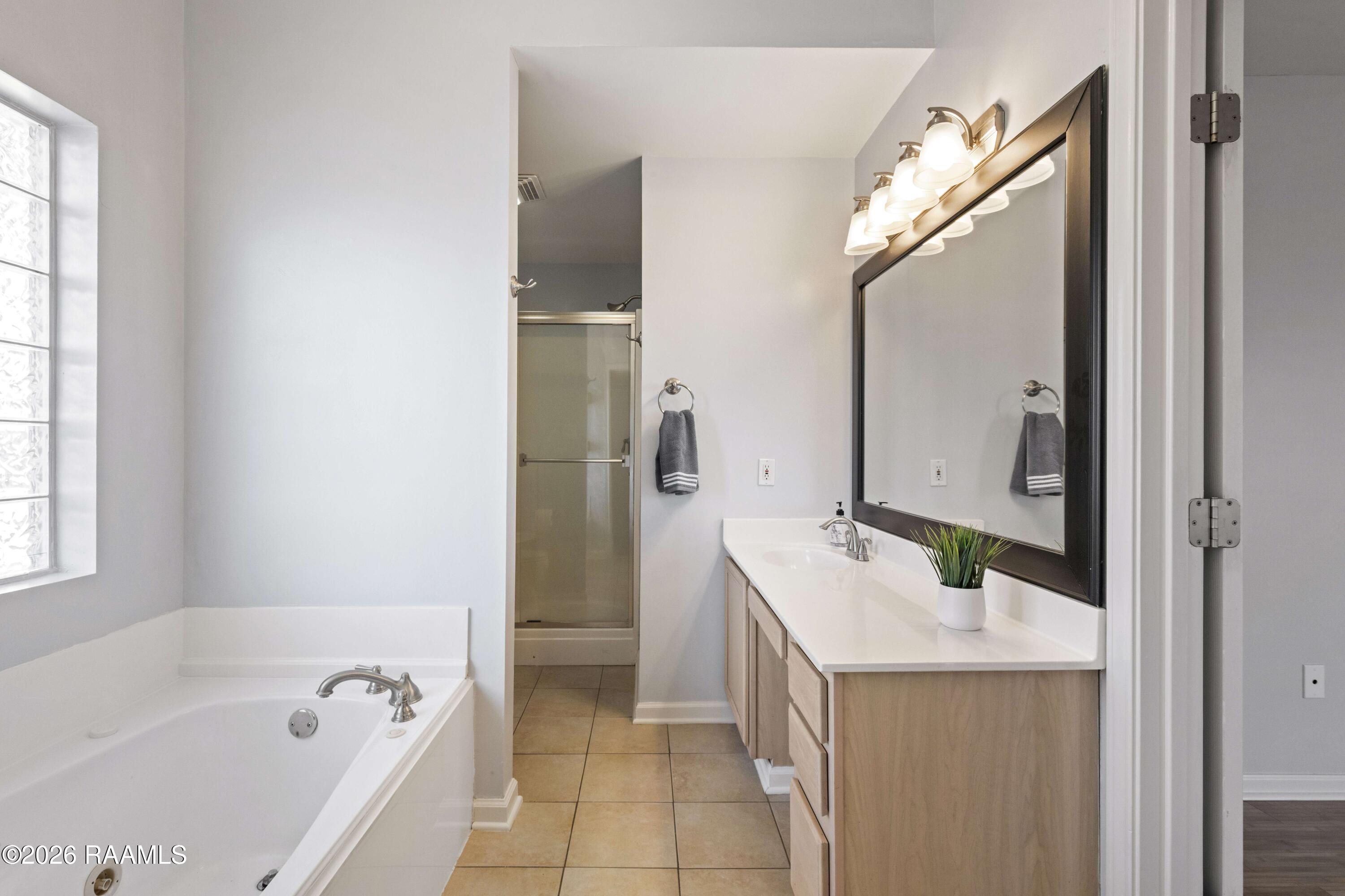 102 Pear Tree Circle Broussard, LA 70518 - Photo 6 of 10 MainBathroom