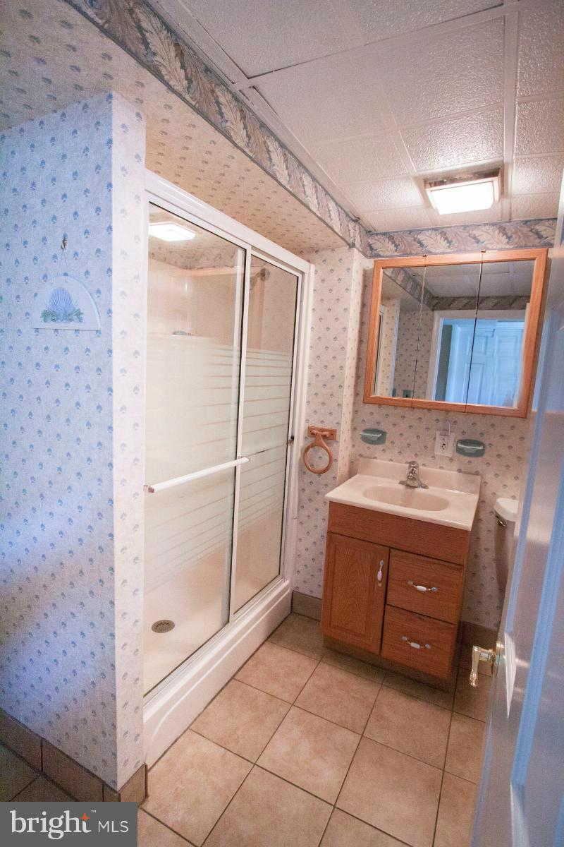 701 Grantwood Road Baltimore, MD 21220 - Photo 24 of 30 Second Bath