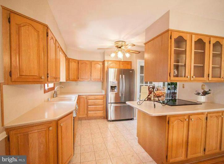 701 Grantwood Road Baltimore, MD 21220 - Photo 7 of 30 Kitchen