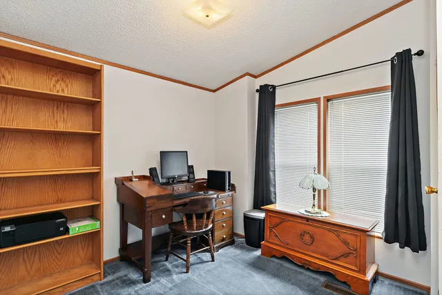 $60,000 | 117 Parkwood Road, Elgin, IL 60123