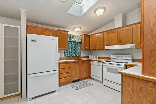 $60,000 | 117 Parkwood Road, Elgin, IL 60123