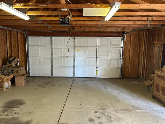 a view of a garage