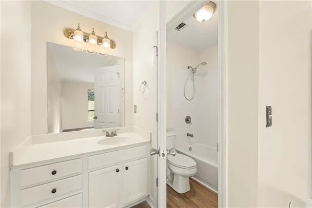 $1,900 | 523 Warm Springs Circle, Unit 523, Roswell, GA 30075