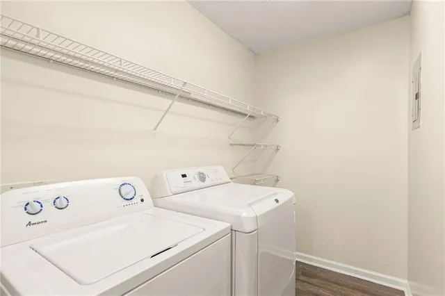 $1,900 | 523 Warm Springs Circle, Unit 523, Roswell, GA 30075