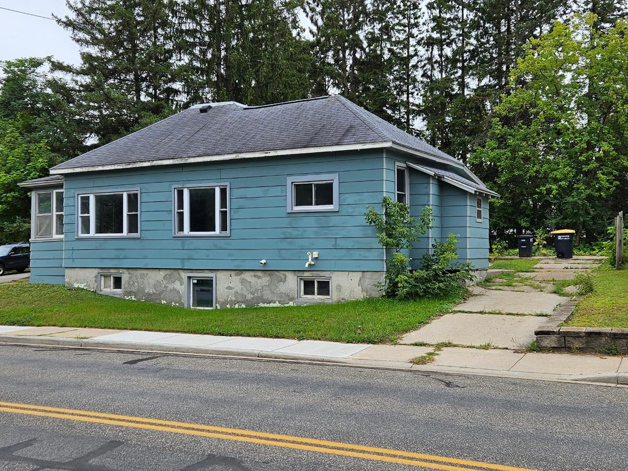 543 Gardner Street Rhinelander, WI 54501 - Photo 3 of 19 Gallery Image 3