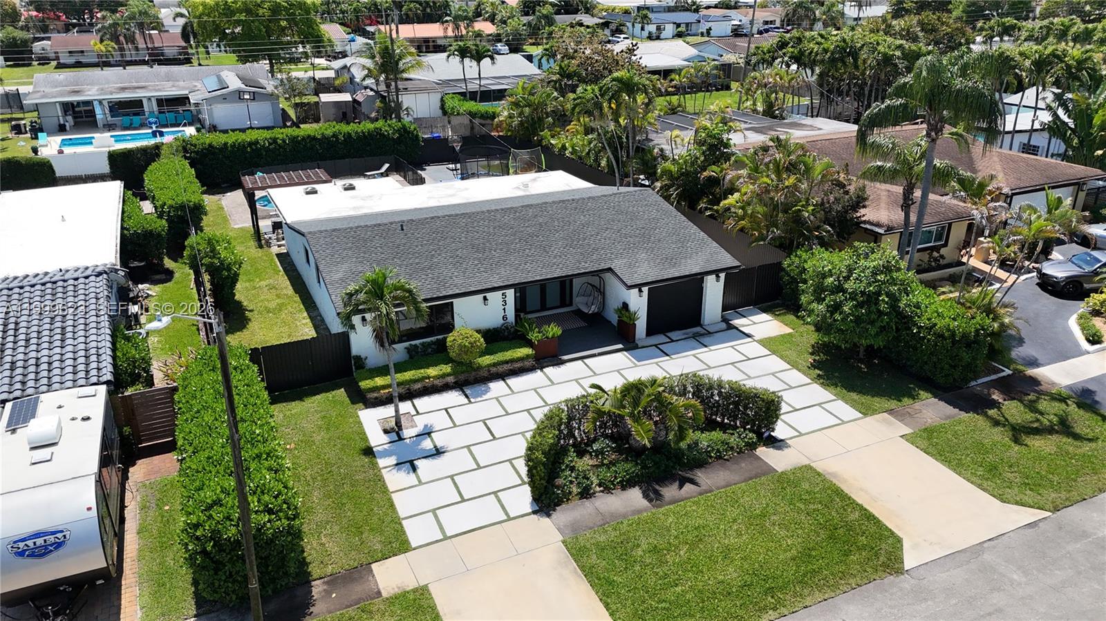 5316 Jackson Street Hollywood, FL 33021 - Photo 2 of 72