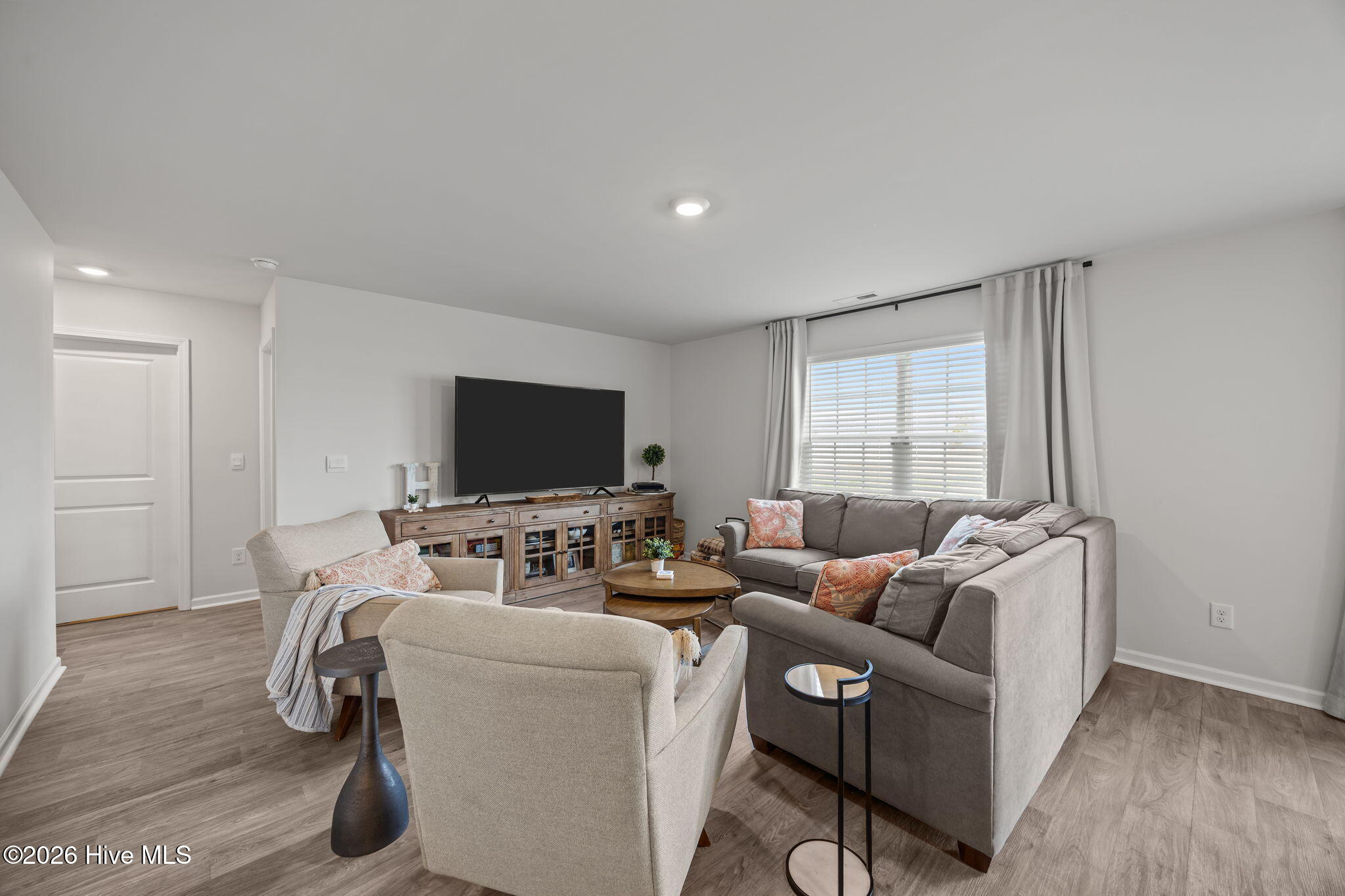 4072 Debbie Drive Ayden, NC 28513 - Photo 15 of 40 Living Room 2