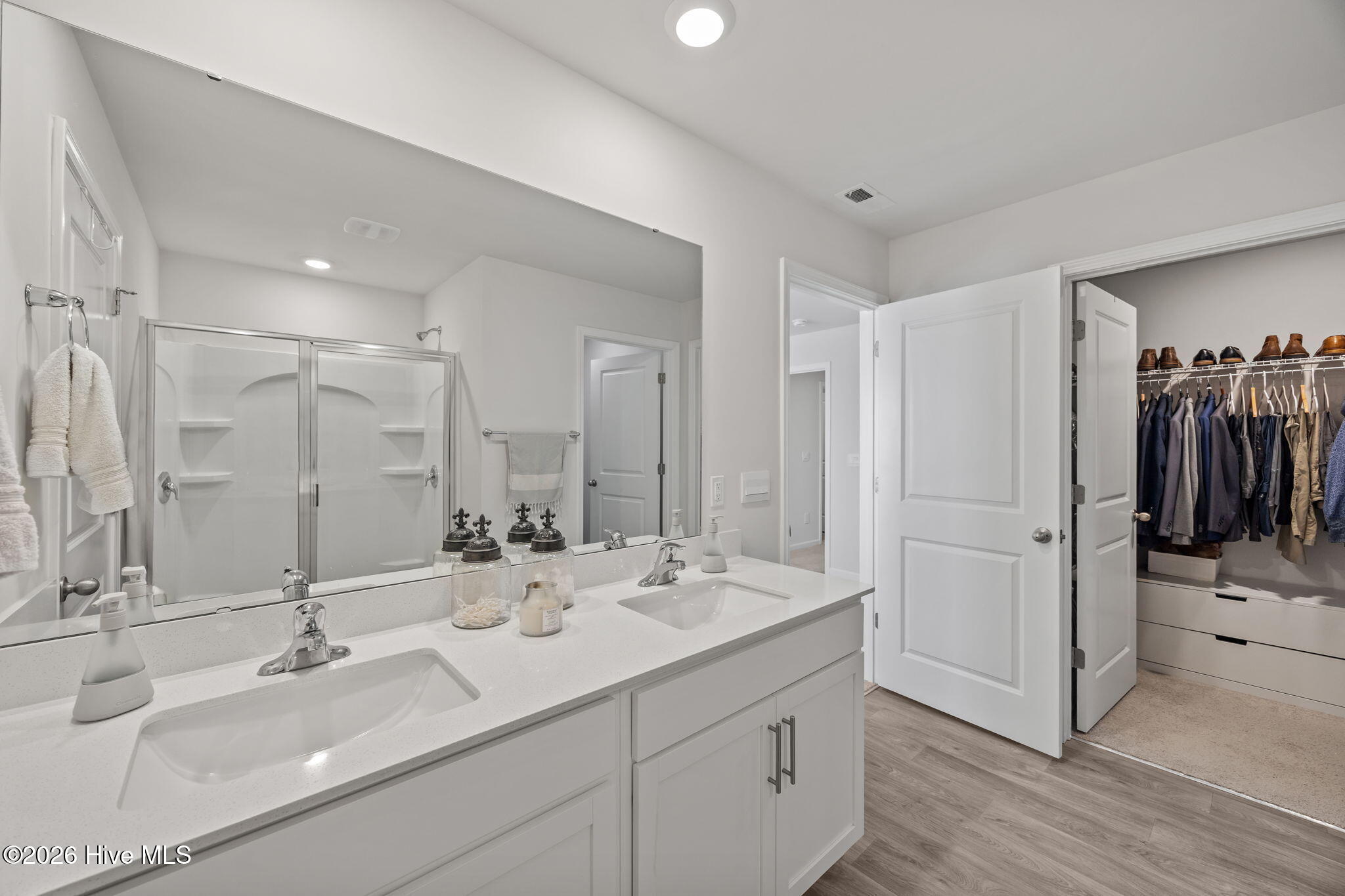 4072 Debbie Drive Ayden, NC 28513 - Photo 22 of 40 Master Bath 2