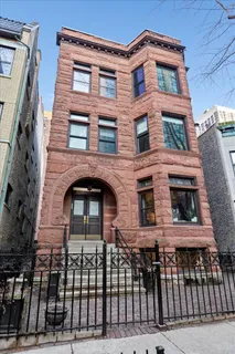 $849,900 | 2733 North Hampden Court, Unit 1F, Chicago, IL 60614
