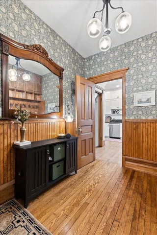 $950,000 | 2733 North Hampden Court, Unit 1F, Chicago, IL 60614