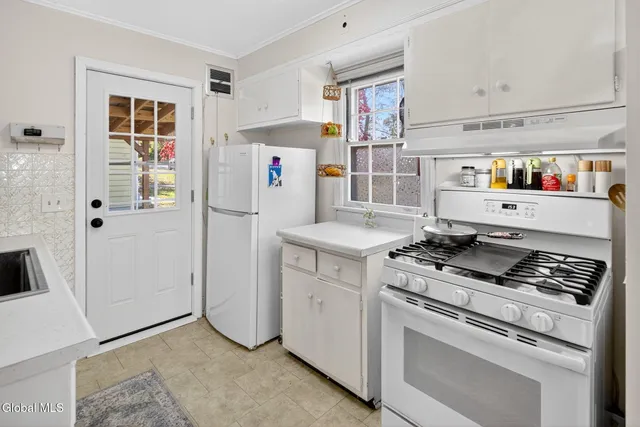 $235,900 | 45 Buell Street, Albany, NY 12206