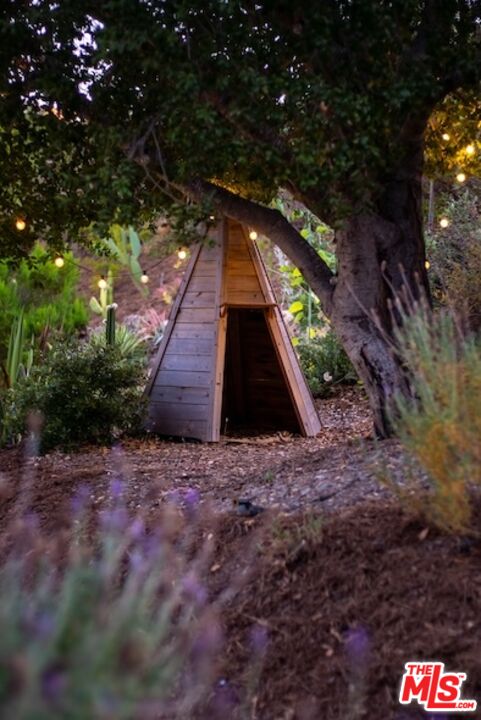 24537 Dry Canyon Cold Creek Road Calabasas, CA 91302 - Photo 26 of 34