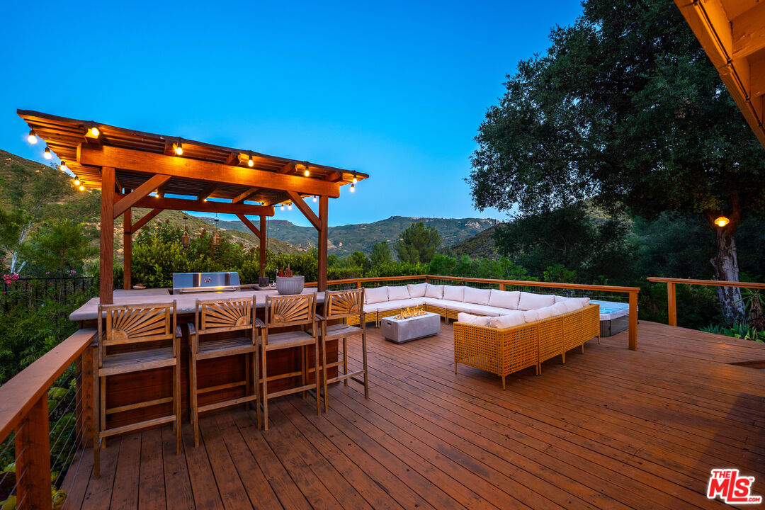 24537 Dry Canyon Cold Creek Road Calabasas, CA 91302 - Photo 33 of 34