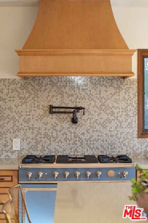 24537 Dry Canyon Cold Creek Road Calabasas, CA 91302 - Photo 4 of 32