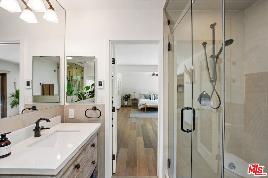24537 Dry Canyon Cold Creek Road Calabasas, CA 91302 - Photo 10 of 34