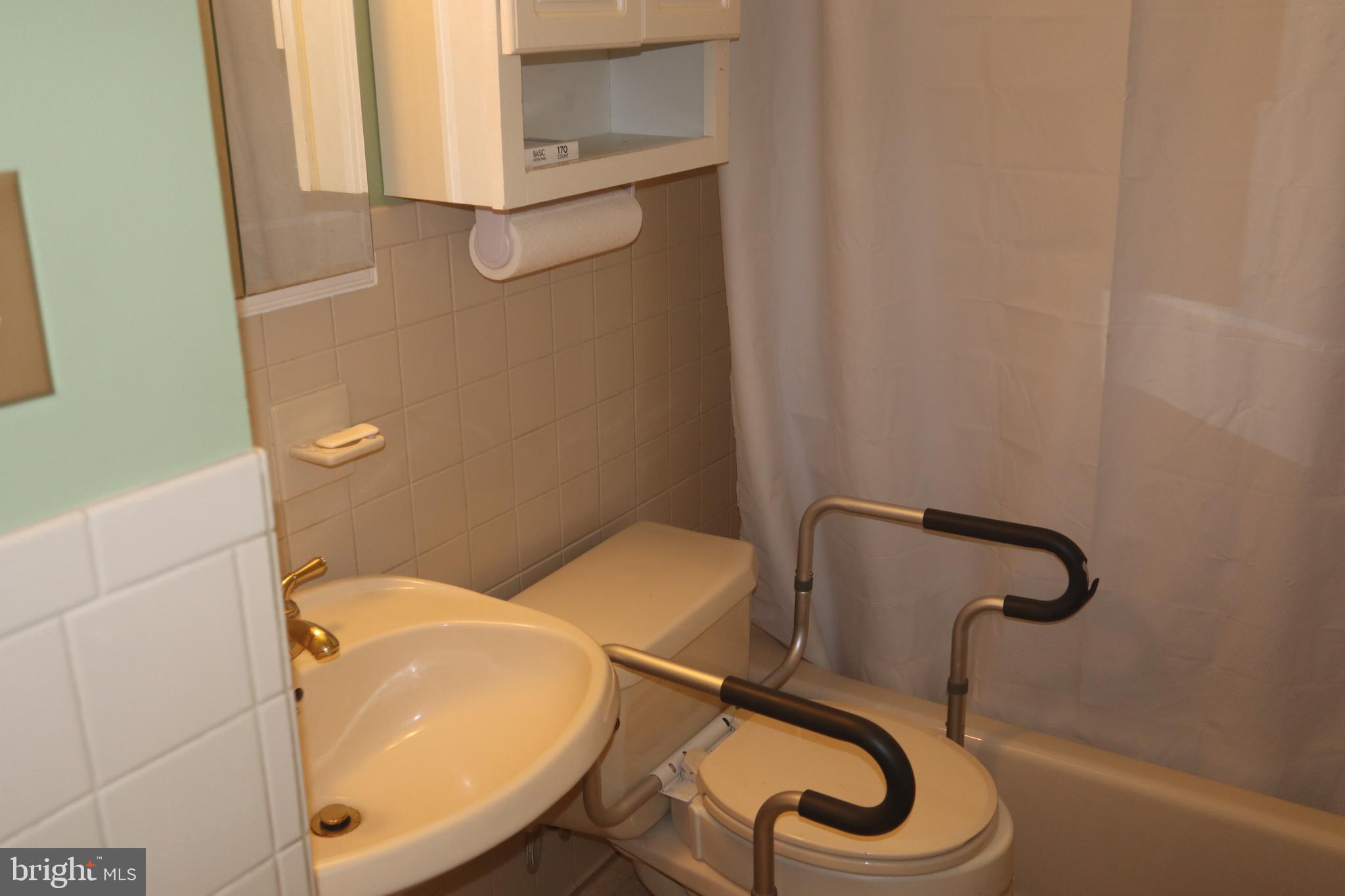 151 Valley Road Warminster, PA 18974 - Photo 23 of 31