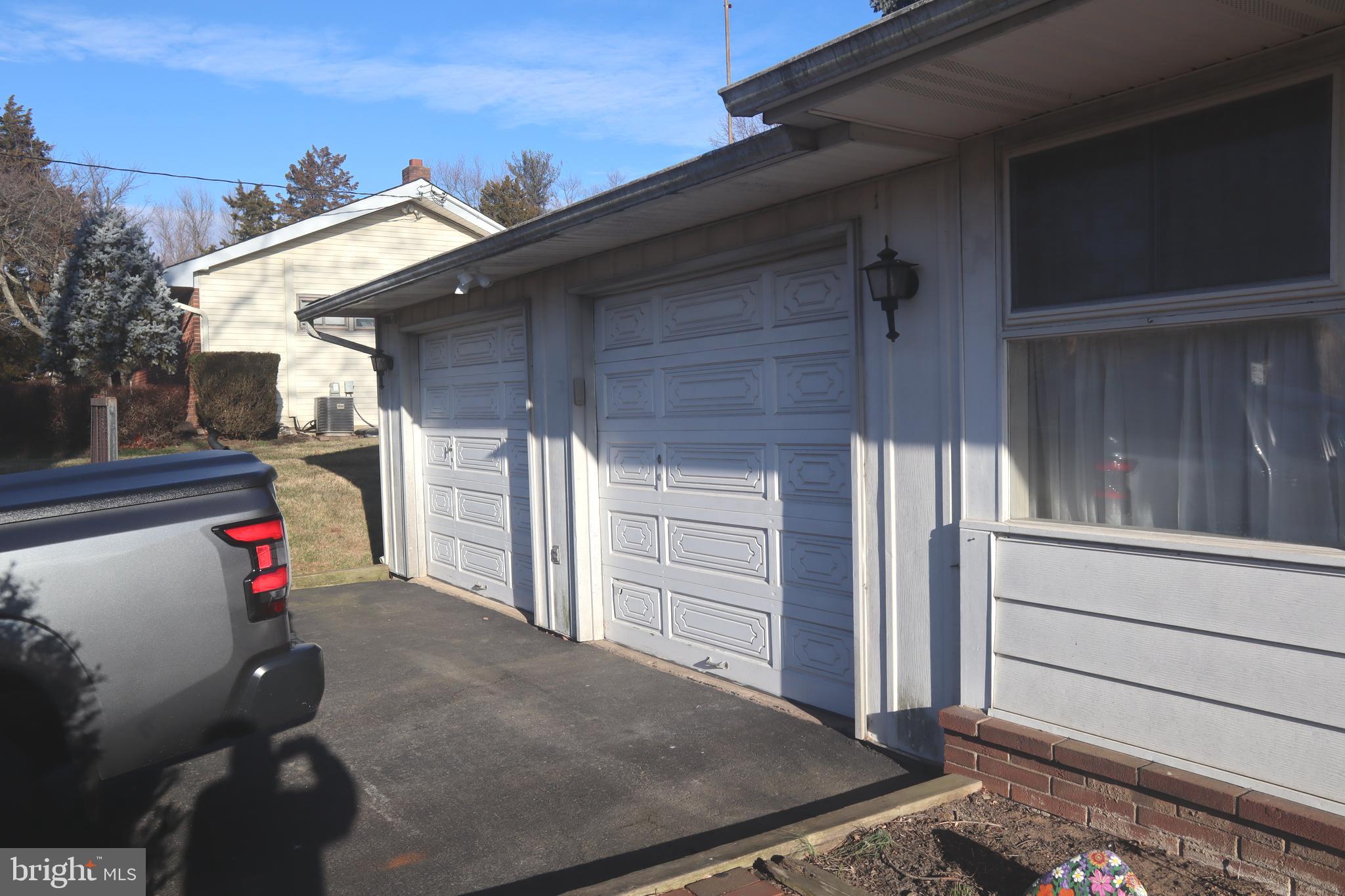 151 Valley Road Warminster, PA 18974 - Photo 4 of 31