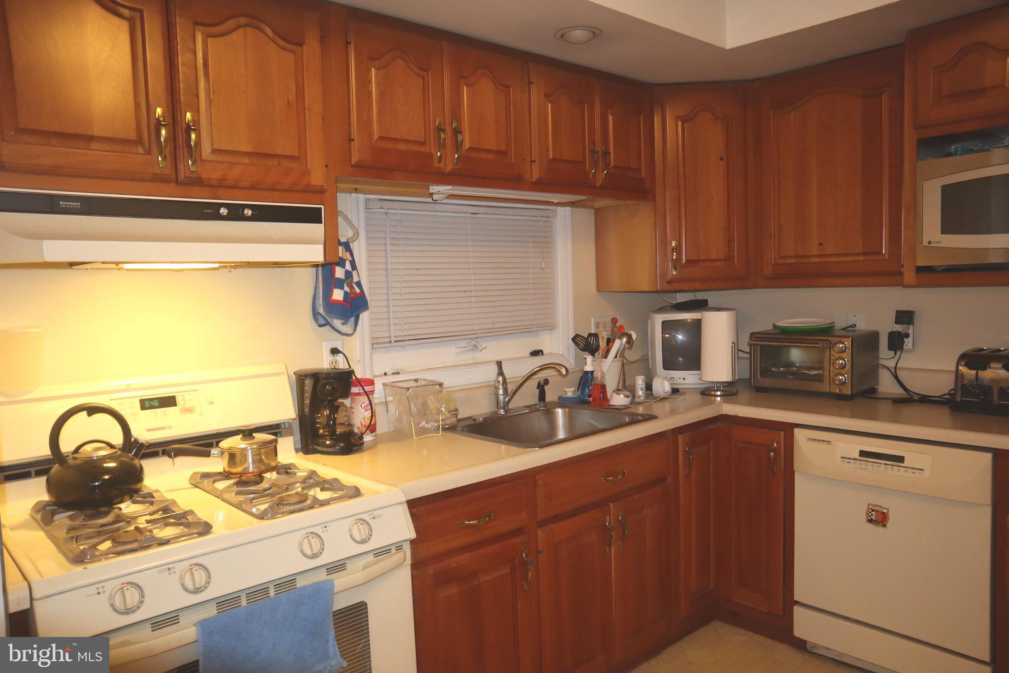 151 Valley Road Warminster, PA 18974 - Photo 10 of 31