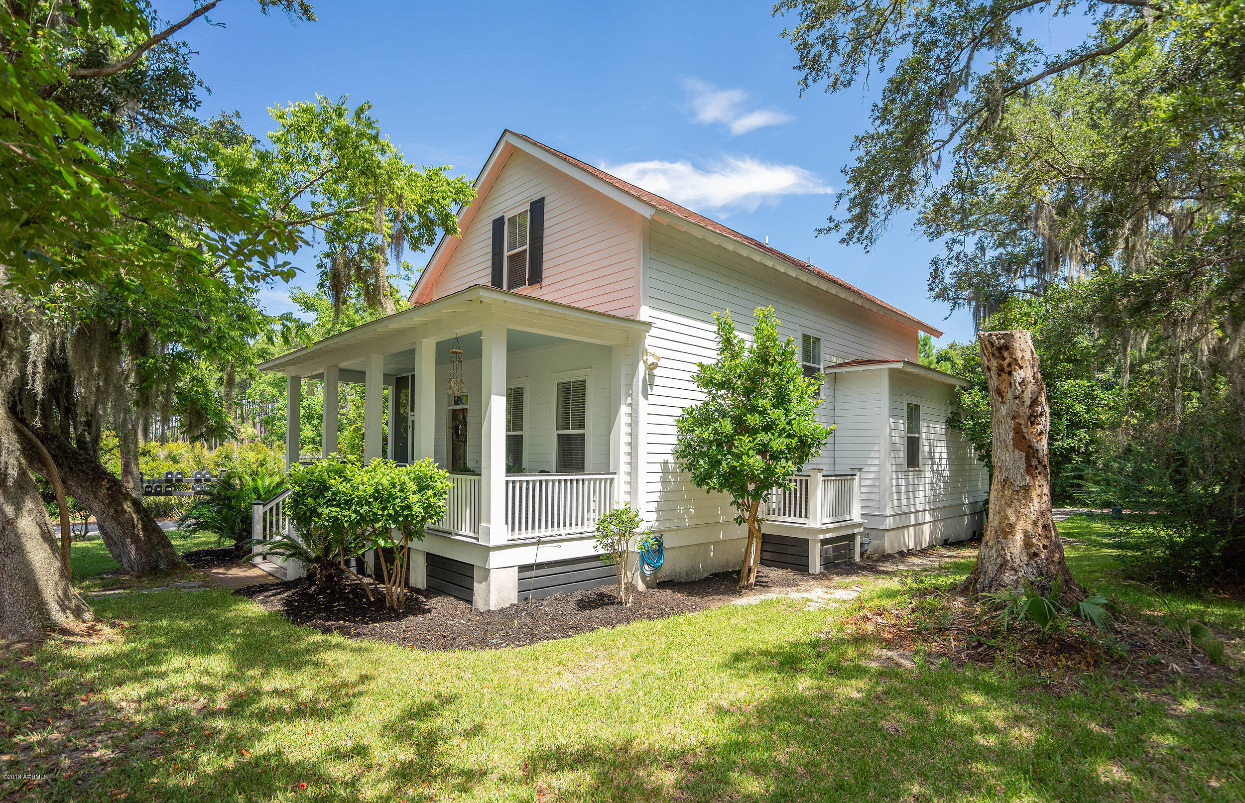 123 Willow Point Road Beaufort, SC 29906 - Photo 2 of 42 DSC07363-1