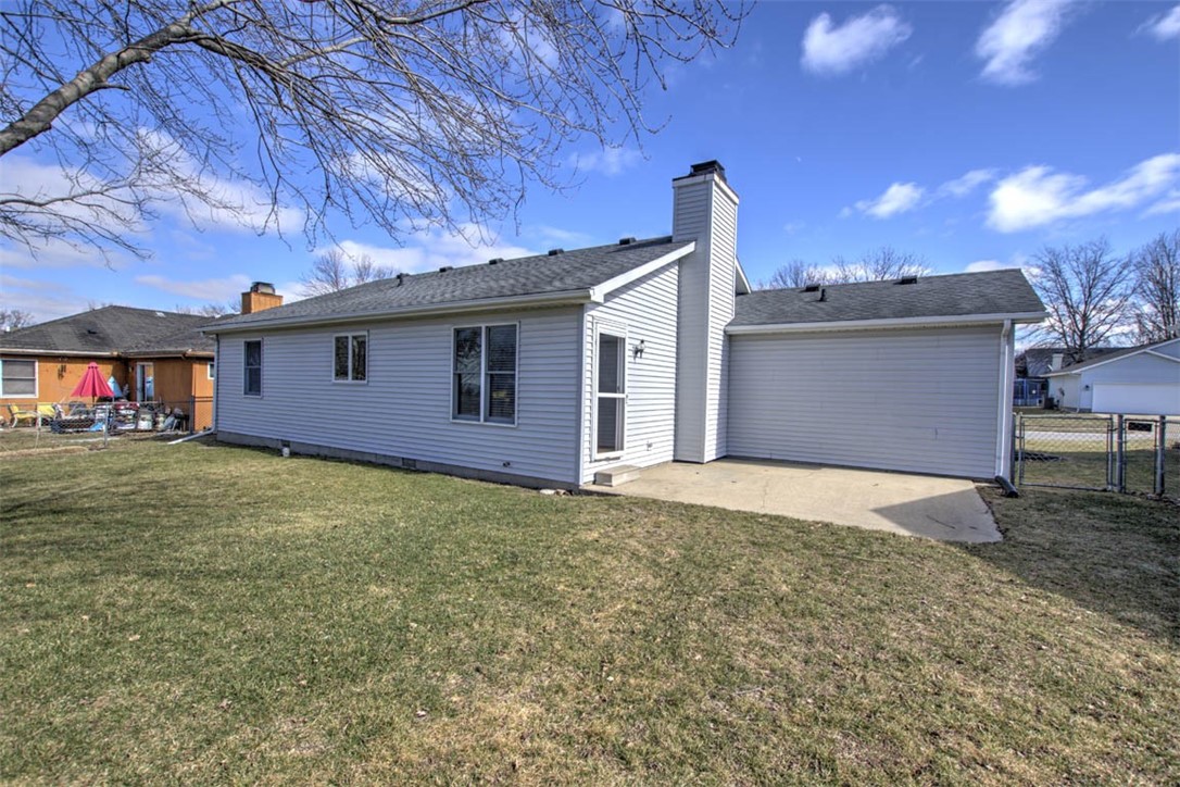 2649 Pheasant Run Decatur, IL 62521 - Photo 18 of 21 Gallery Image 18