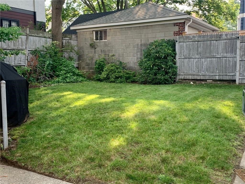 73 Overhill Road Providence, RI 02906 - Photo 13 of 14