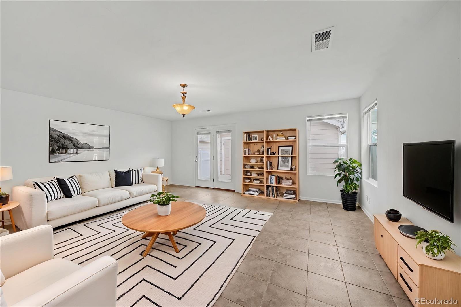 5772 Ceylon Street Denver, CO 80249 - Photo 4 of 21