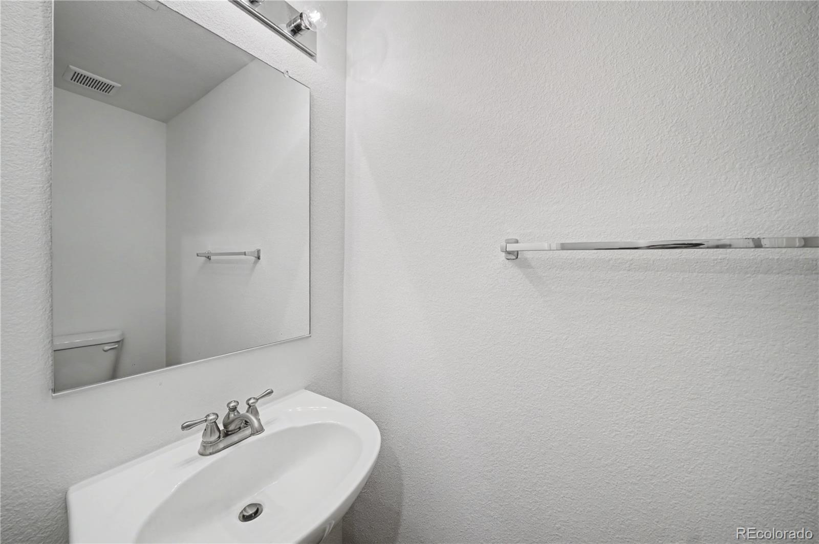 5772 Ceylon Street Denver, CO 80249 - Photo 9 of 21
