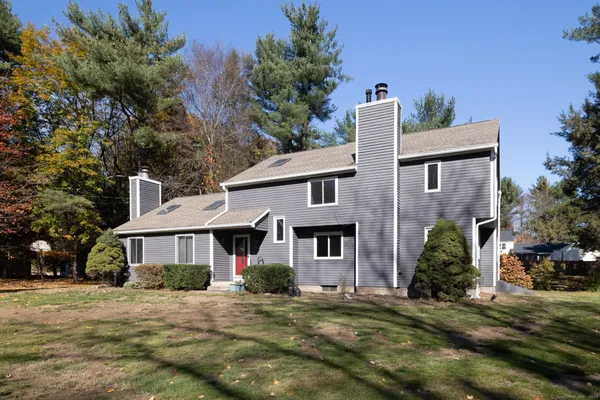 $570,000 | 18 Meadowlark Road, Simsbury, CT 06092