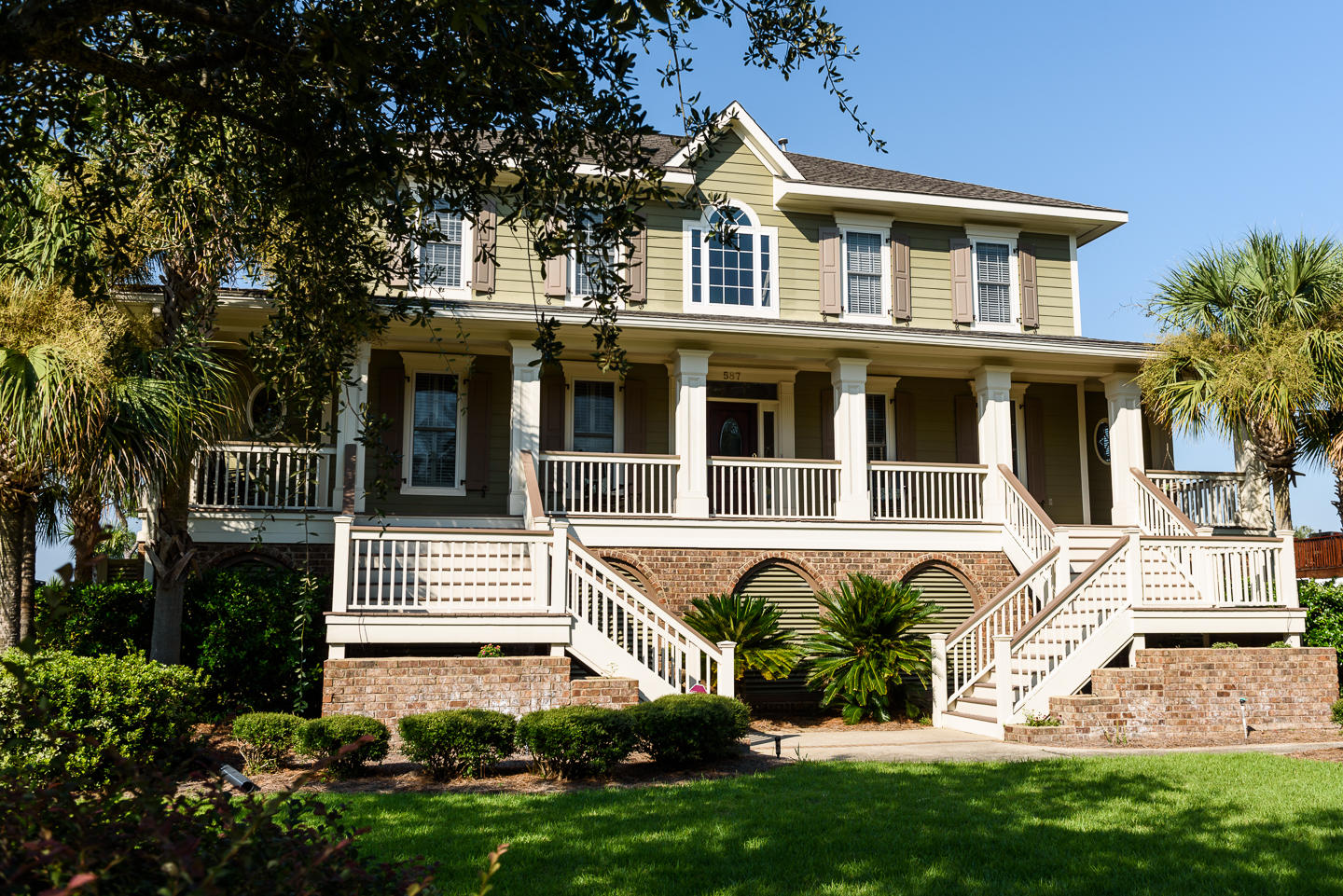 587 Island Walk East Mount Pleasant, SC 29464 - Photo 1 of 58 IslandWalkX2-5