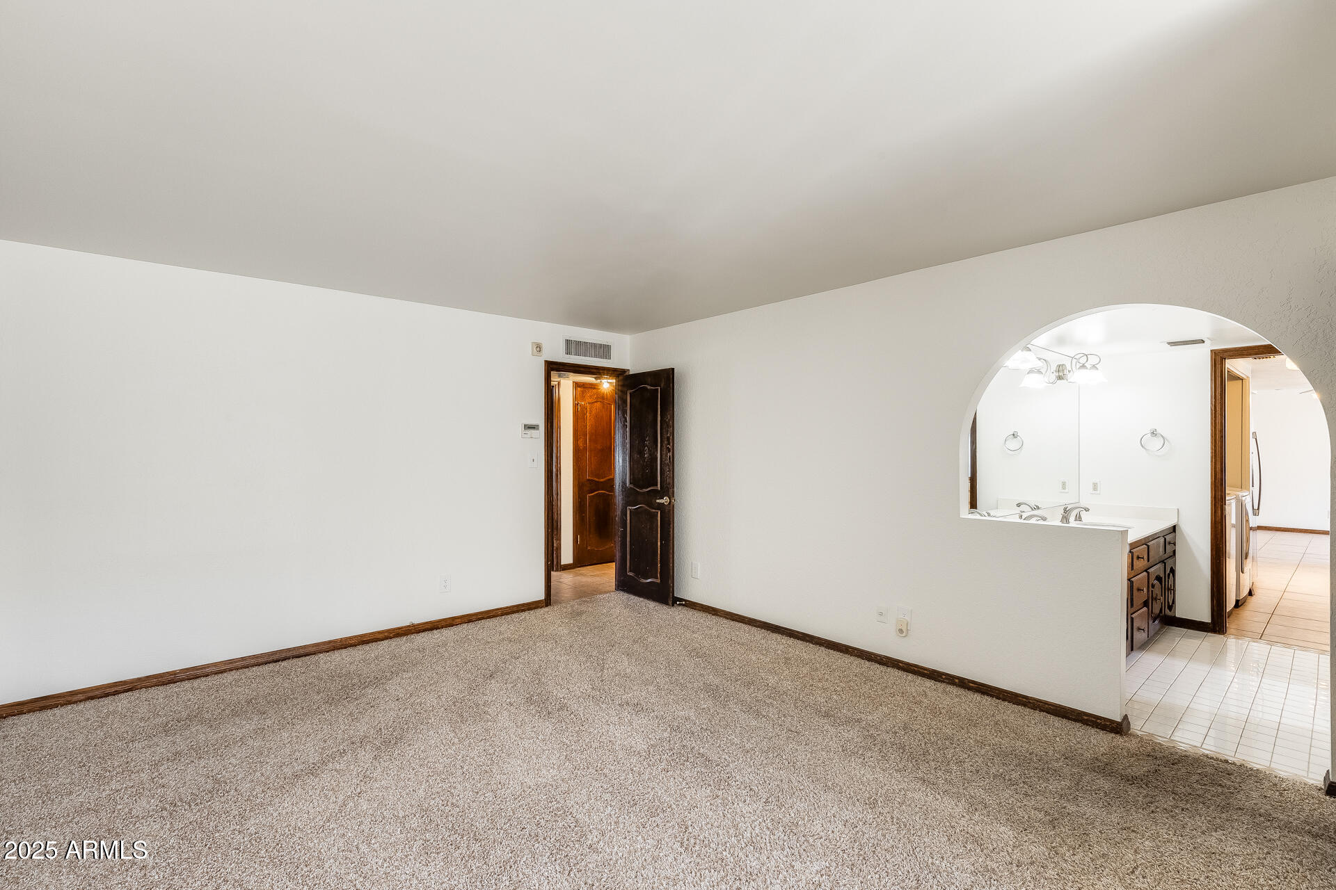 6142 North 13th Street Phoenix, AZ 85014 - Photo 10 of 24 Downstairs Primary