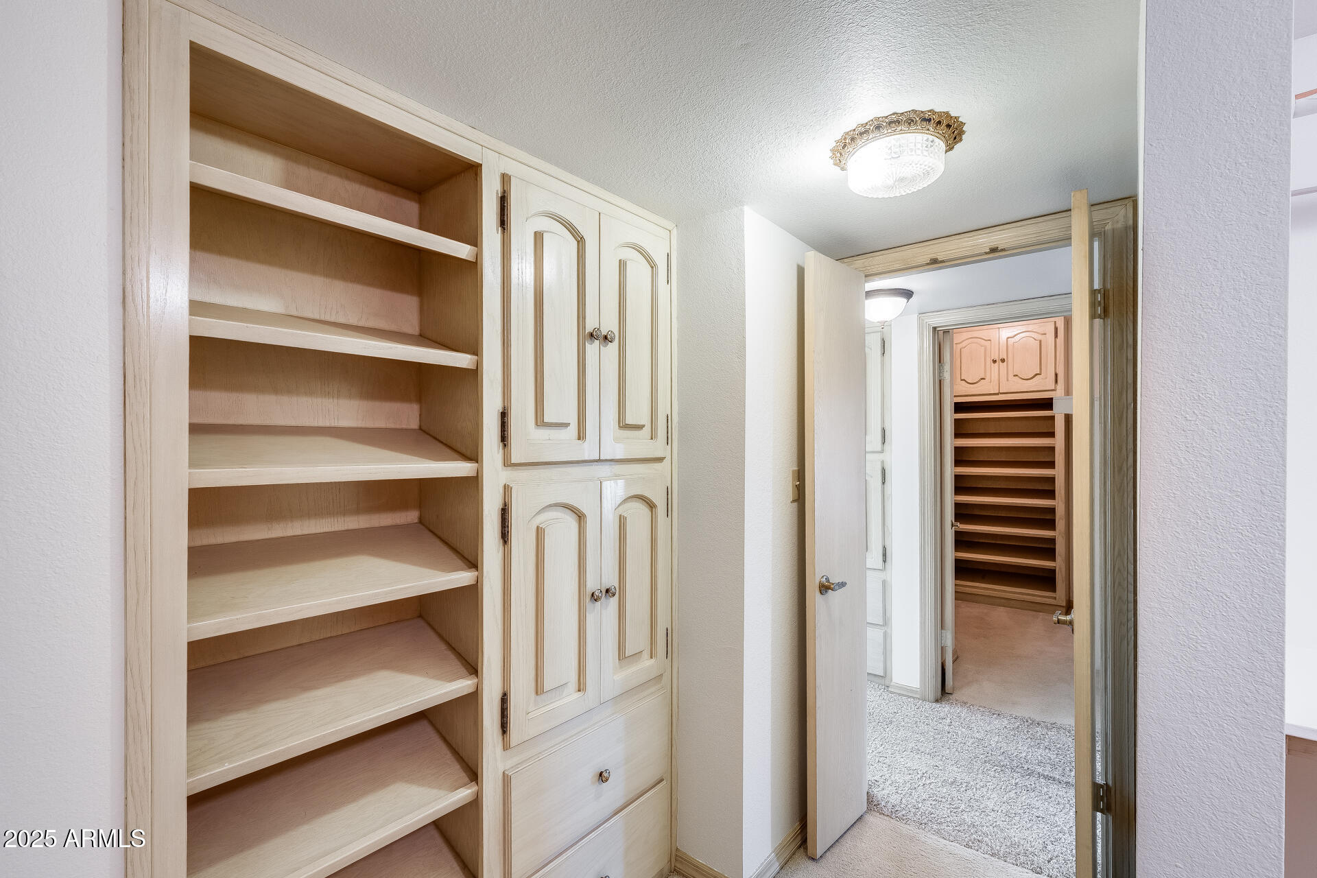 6142 North 13th Street Phoenix, AZ 85014 - Photo 16 of 24 Upstairs Primary