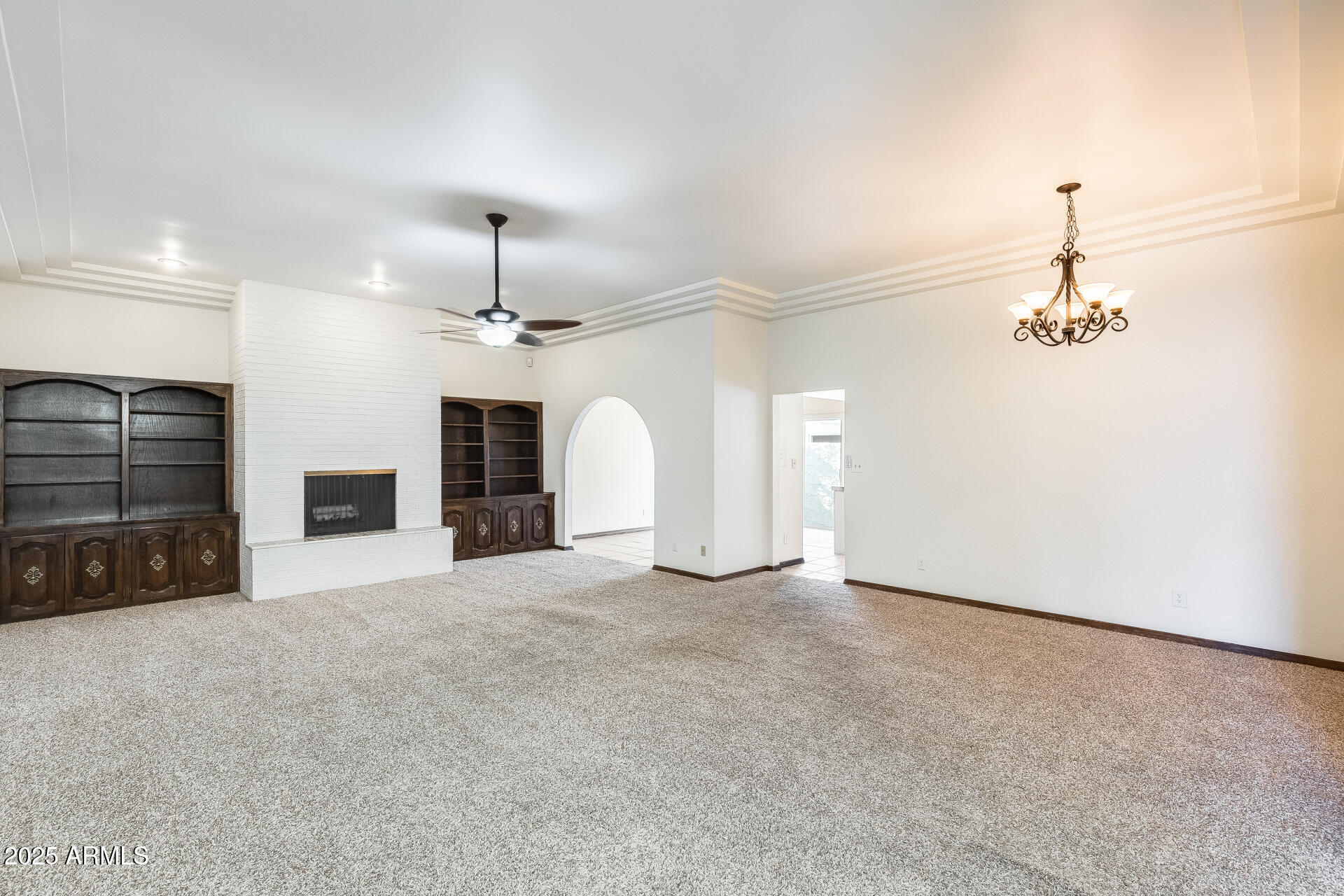 6142 North 13th Street Phoenix, AZ 85014 - Photo 2 of 24 Living Area