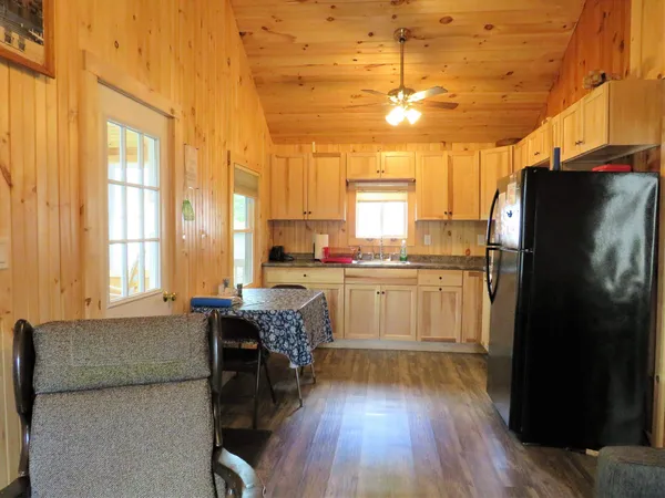 $1,999 | 135 West Shore Road, Unit COTTAGE #3, Bristol, NH 03222