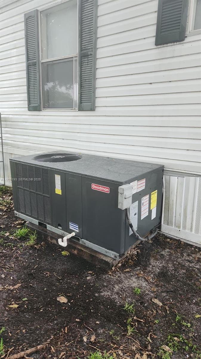 575 Southwest 131st Avenue Davie, FL 33325 - Photo 13 of 20