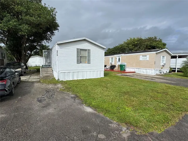 $85,000 | 575 Southwest 131st Avenue, Davie, FL 33325
