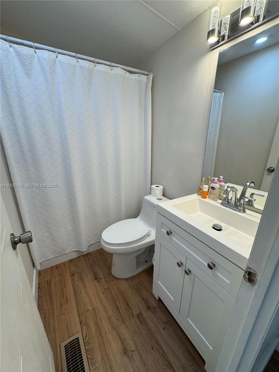 575 Southwest 131st Avenue Davie, FL 33325 - Photo 9 of 20