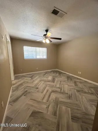 $1,775 | 19 Stratford Place, Gulfport, MS 39503