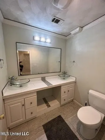 $1,775 | 19 Stratford Place, Gulfport, MS 39503