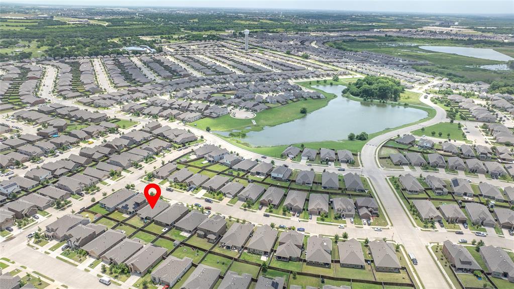 5604 Durst Lane Forney, TX 75126 - Photo 27 of 31 a picture of city view with lake view