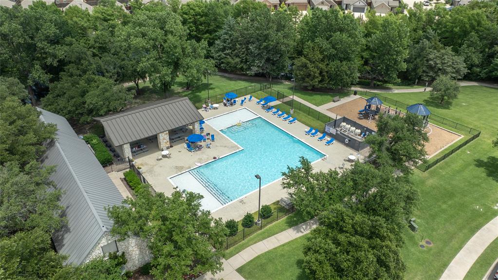 5604 Durst Lane Forney, TX 75126 - Photo 29 of 31 an aerial view of a house with a big yard