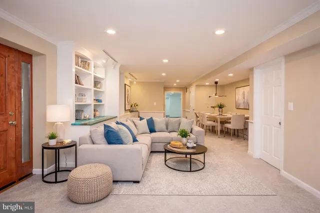 $1,850 | 2104 Steuben Way, Silver Spring, MD 20905