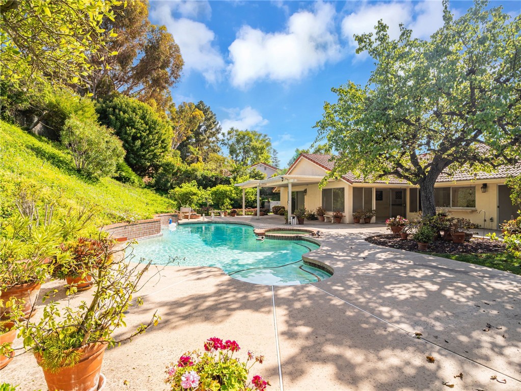 4 Peacock Lane Palos Verdes Peninsula, CA 90274 - Photo 19 of 26