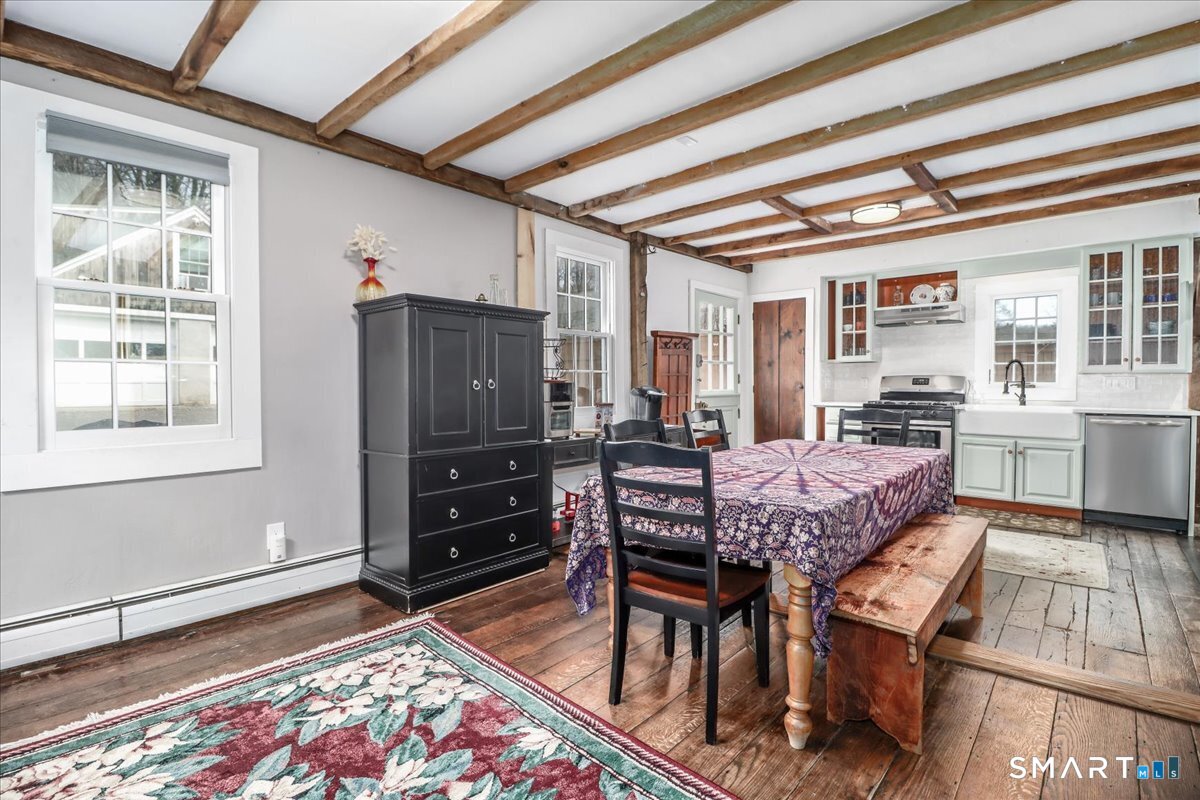 6 Weekeepeemee Road Woodbury, CT 06798 - Photo 11 of 34