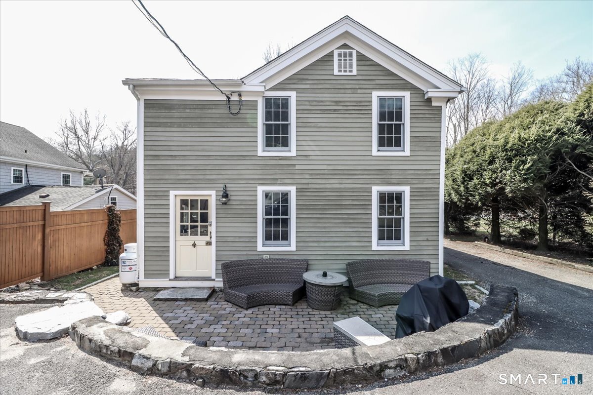 6 Weekeepeemee Road Woodbury, CT 06798 - Photo 2 of 34