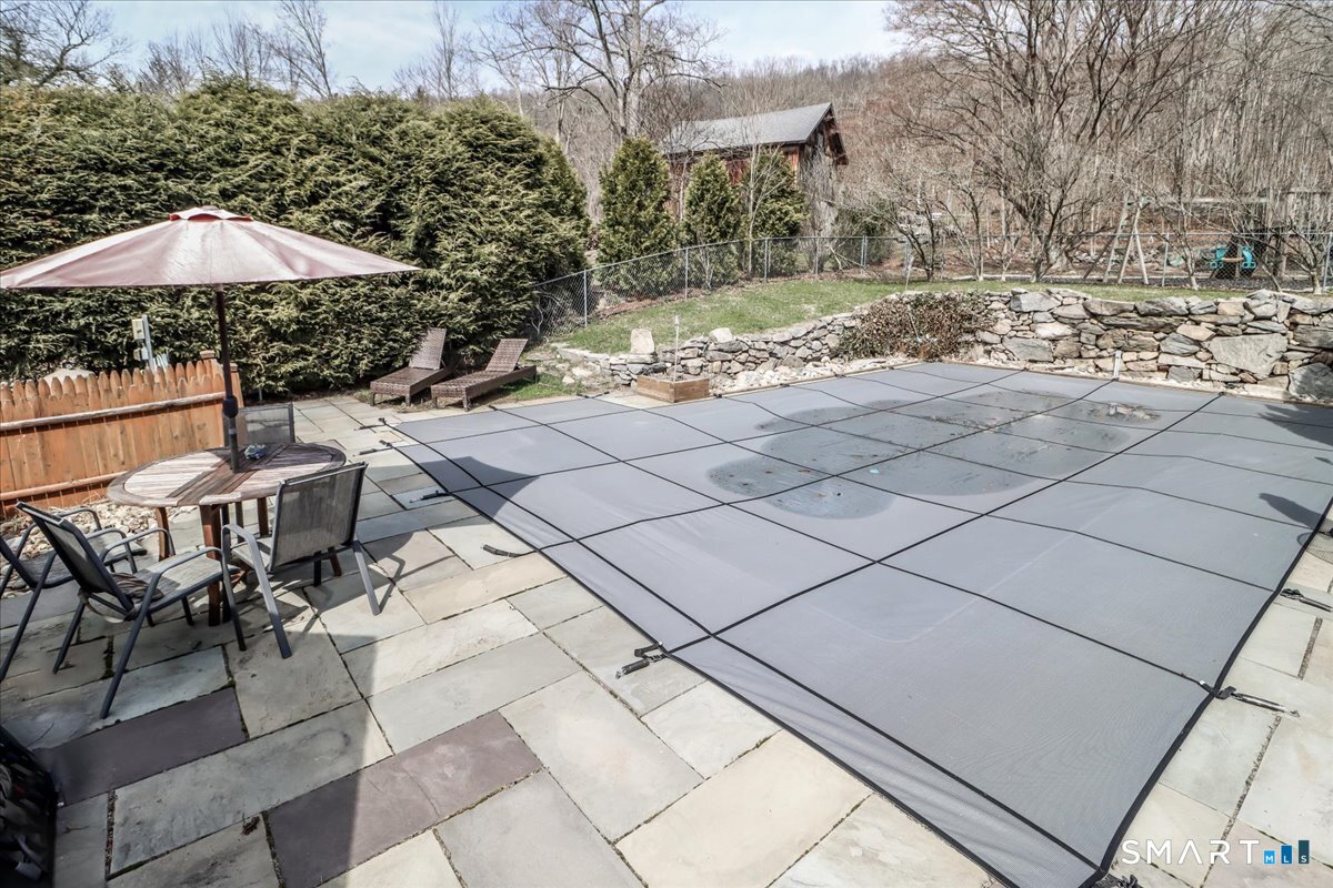 6 Weekeepeemee Road Woodbury, CT 06798 - Photo 5 of 34