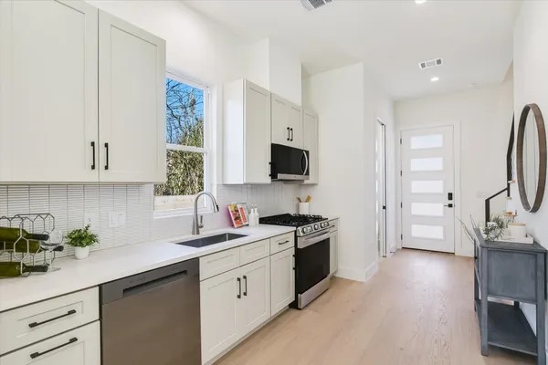 $499,000 | 2006 South L Davis Avenue, Unit 3, Austin, TX 78702