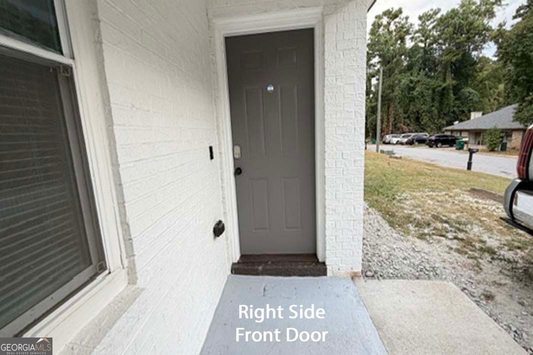 1114 Summer Brook Road Atlanta, GA 30349 - Photo 12 of 38