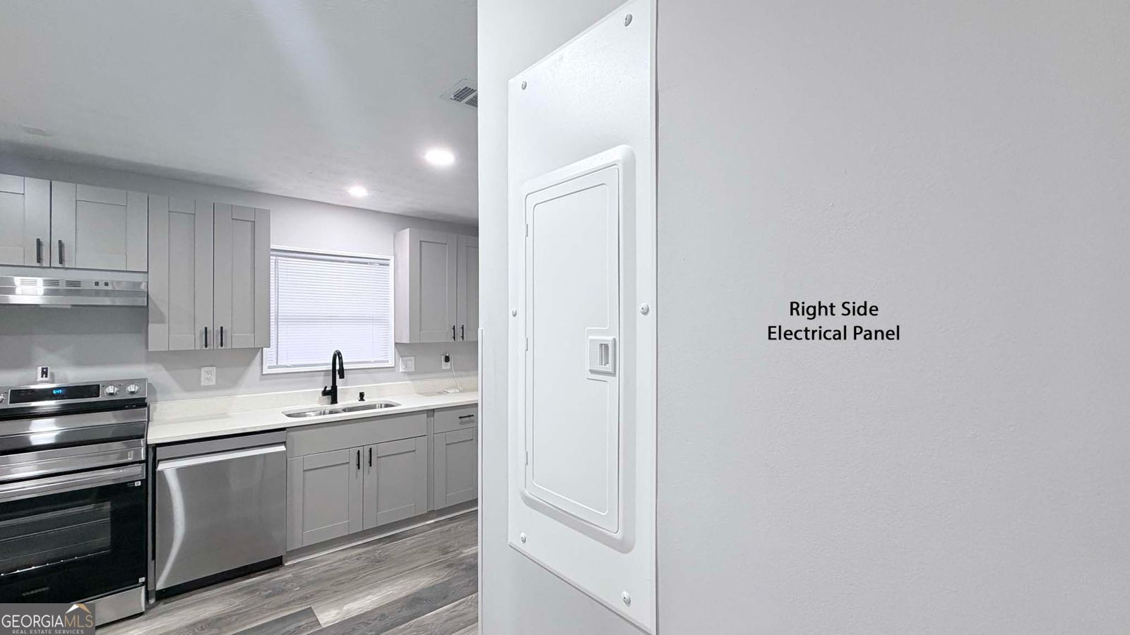 1114 Summer Brook Road Atlanta, GA 30349 - Photo 13 of 38