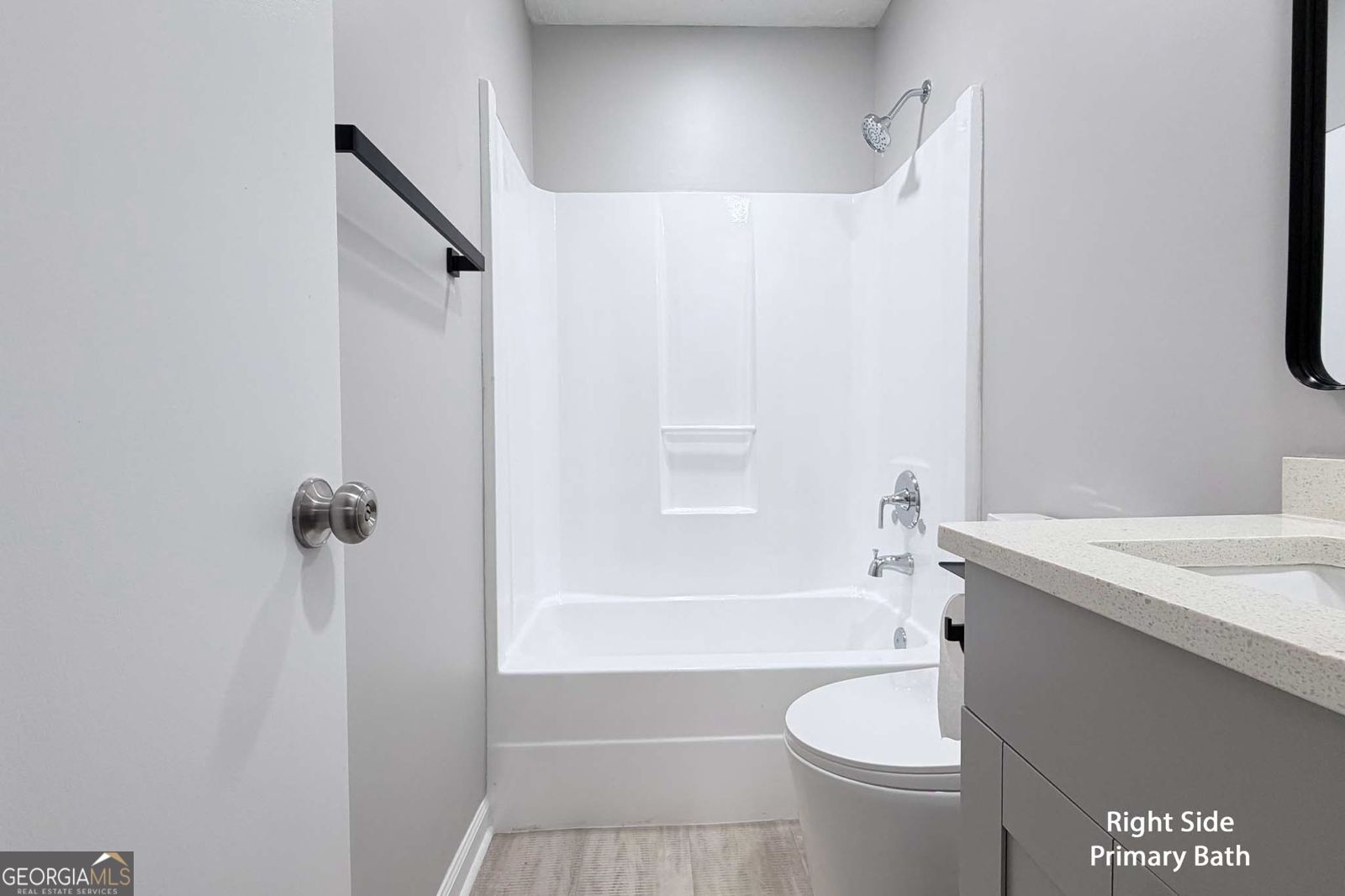 1114 Summer Brook Road Atlanta, GA 30349 - Photo 4 of 38